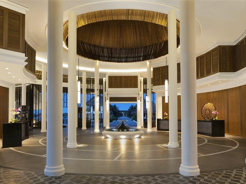 Avani Sepang Goldcoast Resort Кампонг-Баган-Лаланг Екстер'єр фото The lobby of the hotel