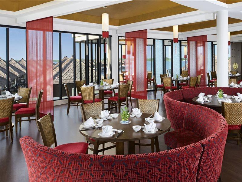 Avani Sepang Goldcoast Resort Кампонг-Баган-Лаланг Екстер'єр фото The restaurant