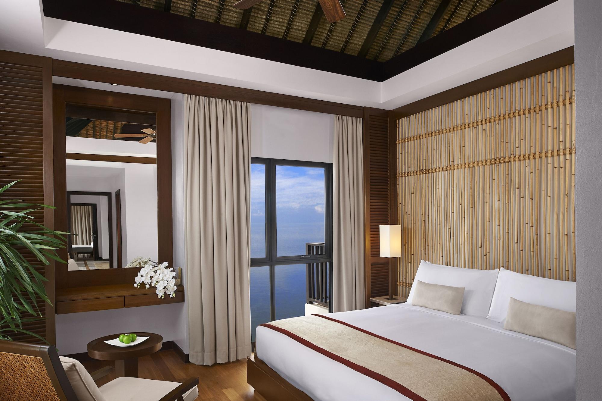 Avani Sepang Goldcoast Resort Кампонг-Баган-Лаланг Екстер'єр фото A bedroom at the Shangri-La at the Fort