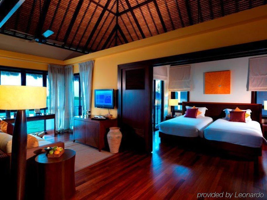 Avani Sepang Goldcoast Resort Кампонг-Баган-Лаланг Номер фото A bedroom at the resort